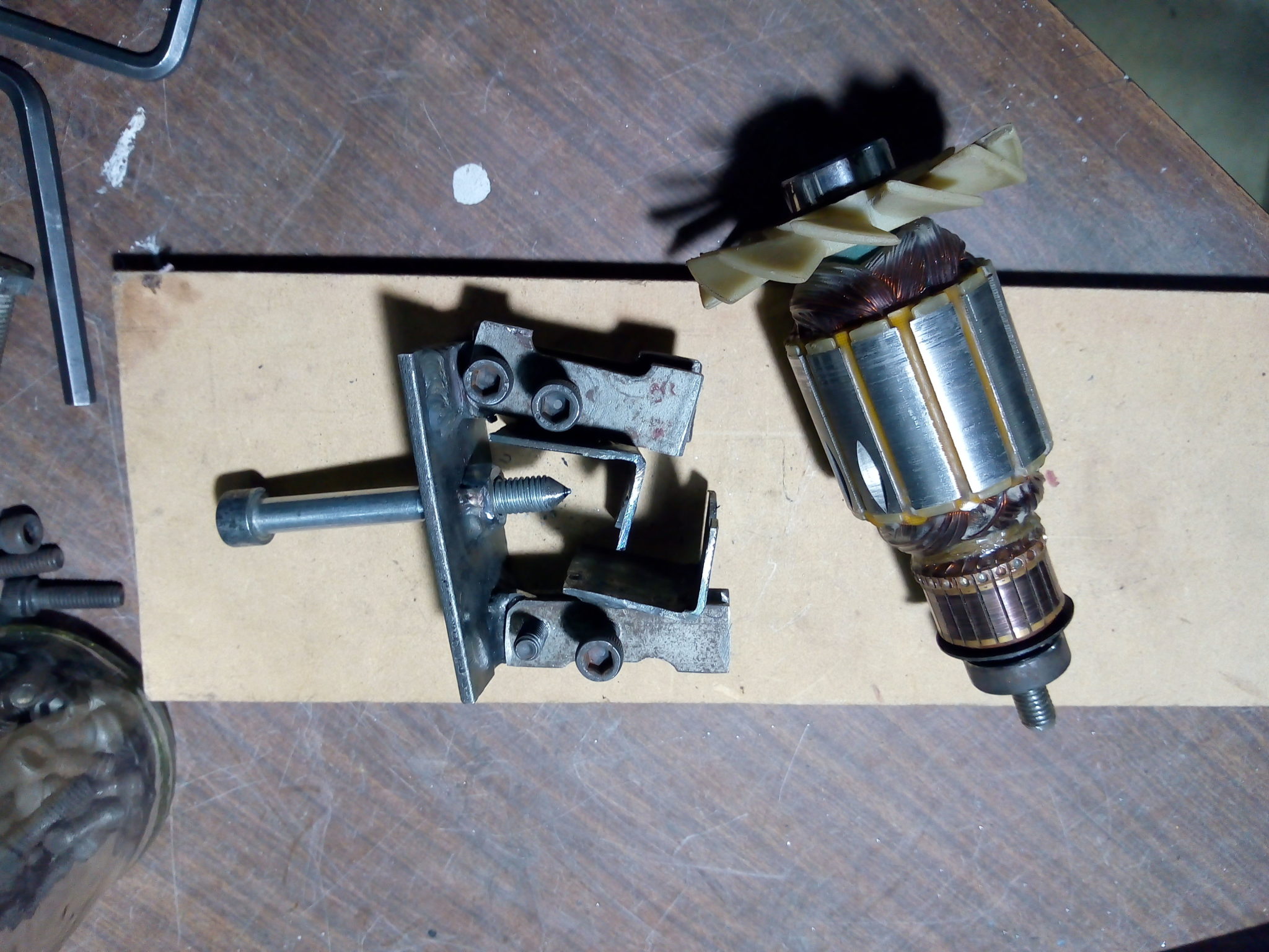 Homemade bearing puller « Software Libre , Tango y Hacks Misceláneos